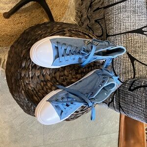 Stylish Denim Blue High-Top Sneakers